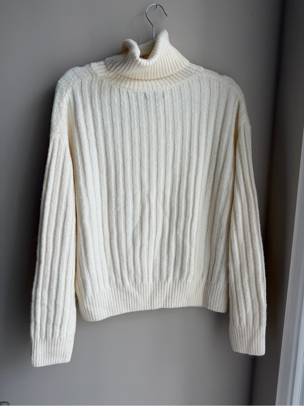 Mango Cream Ribbed Turtleneck Sweater